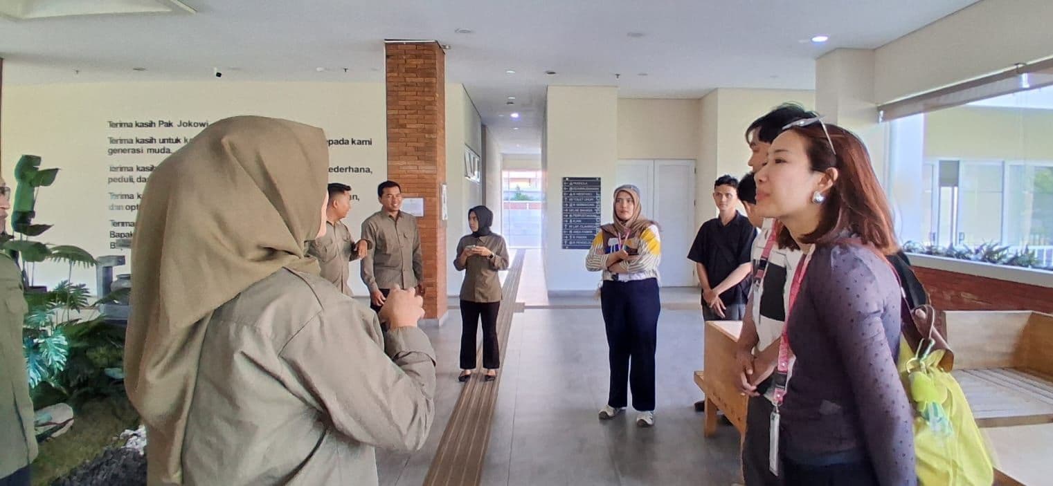 Mahasiswa dan Dosen KMITL Melakukan Architectural Capstone Project