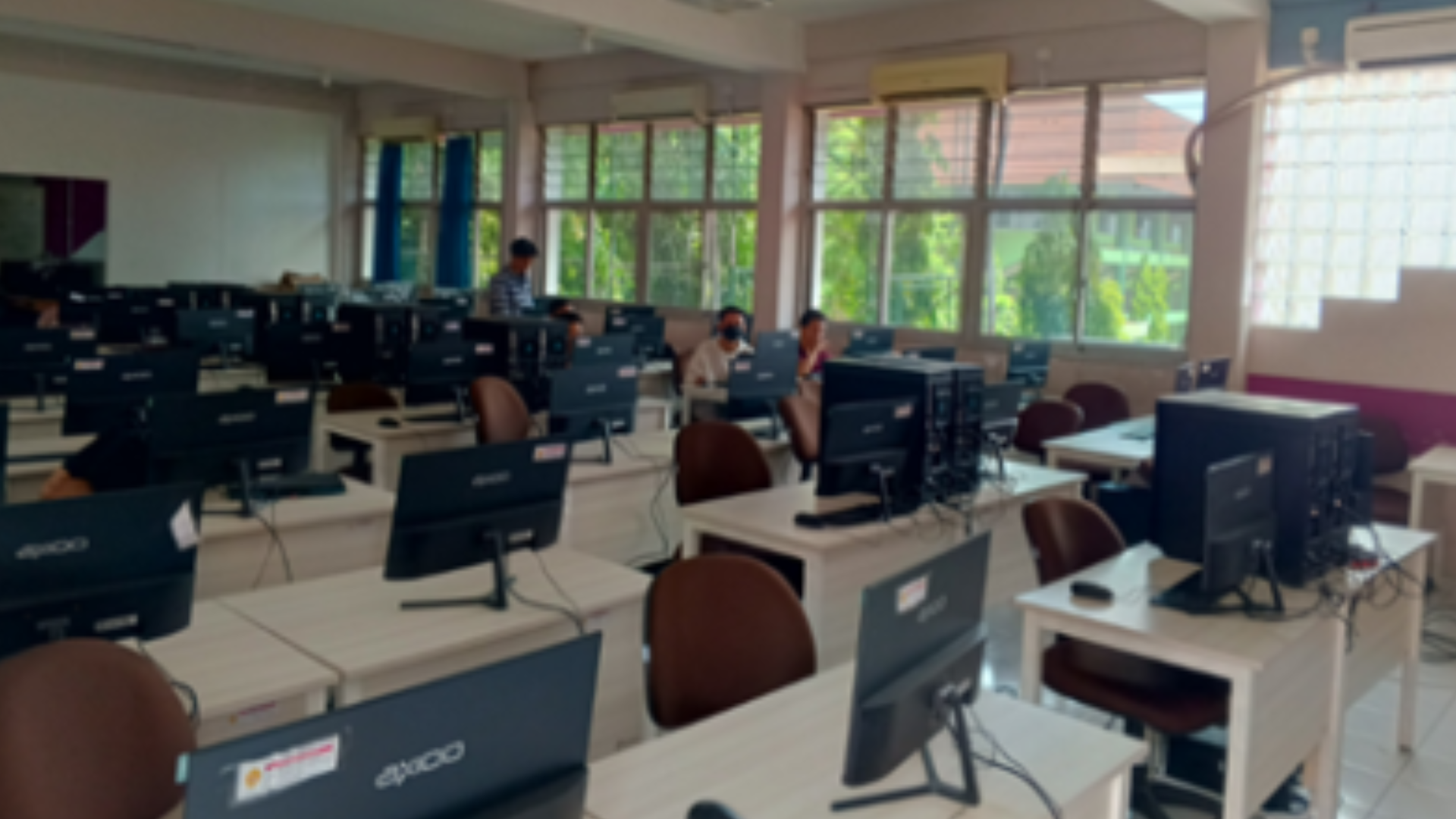 Laboratorium Komputer Program Studi Arsitektur